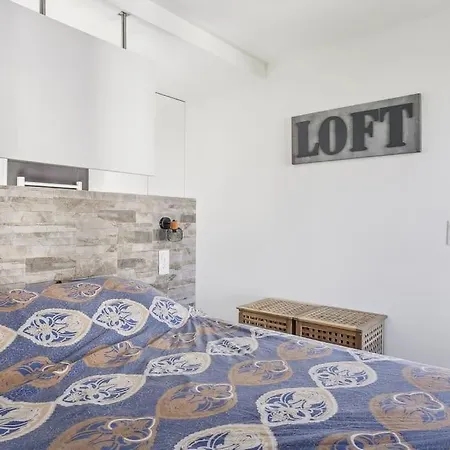 9-Minute Walk From La Defense - 1 Bedroom Courbevoie Exterior photo